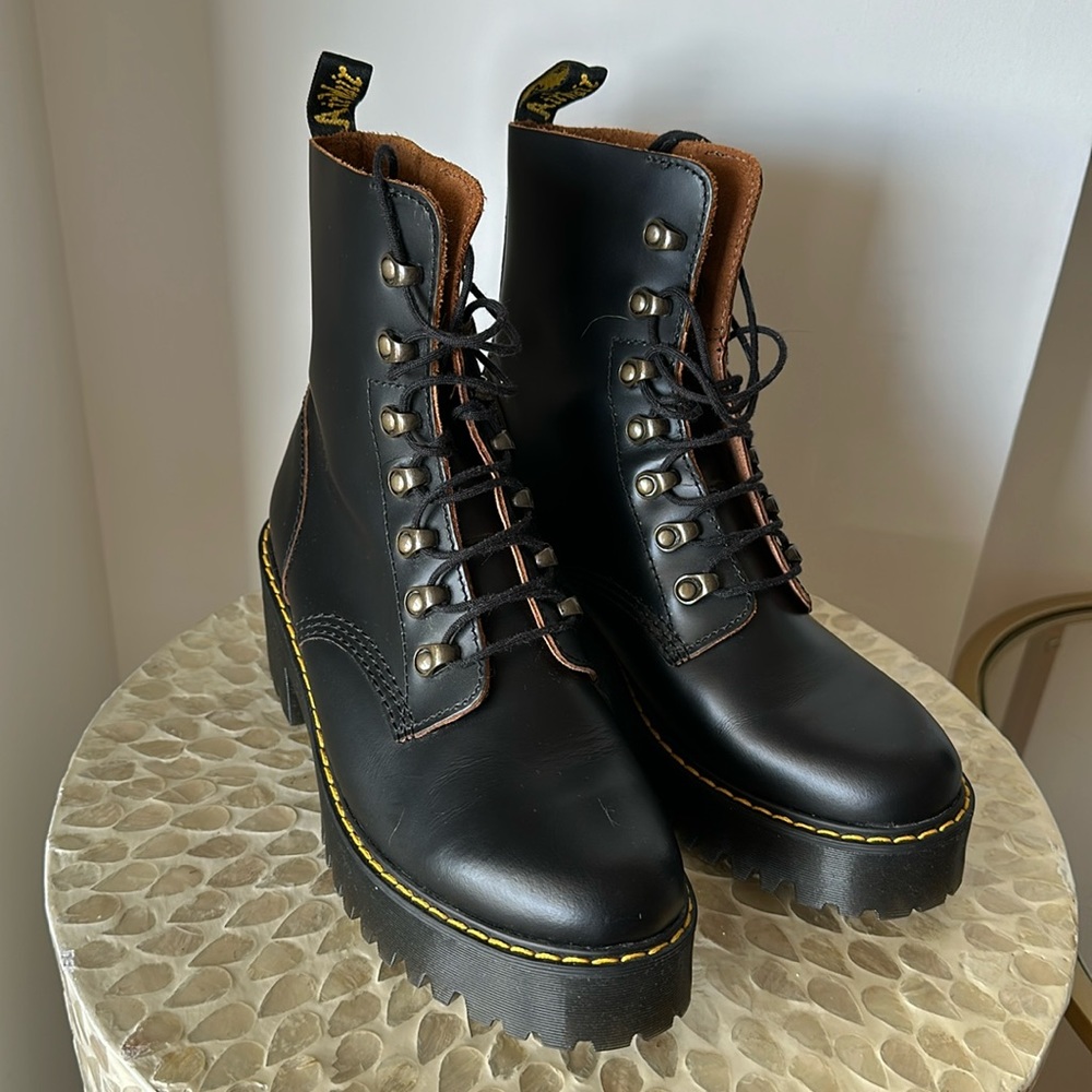 Doc Martens JADON BOOT SMOOTH LEATHER PLATFORMS